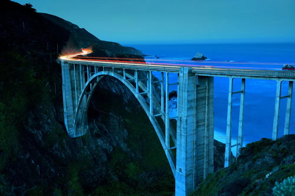 Bixby Bridge am Highway 1 an der Küste von Big Sur